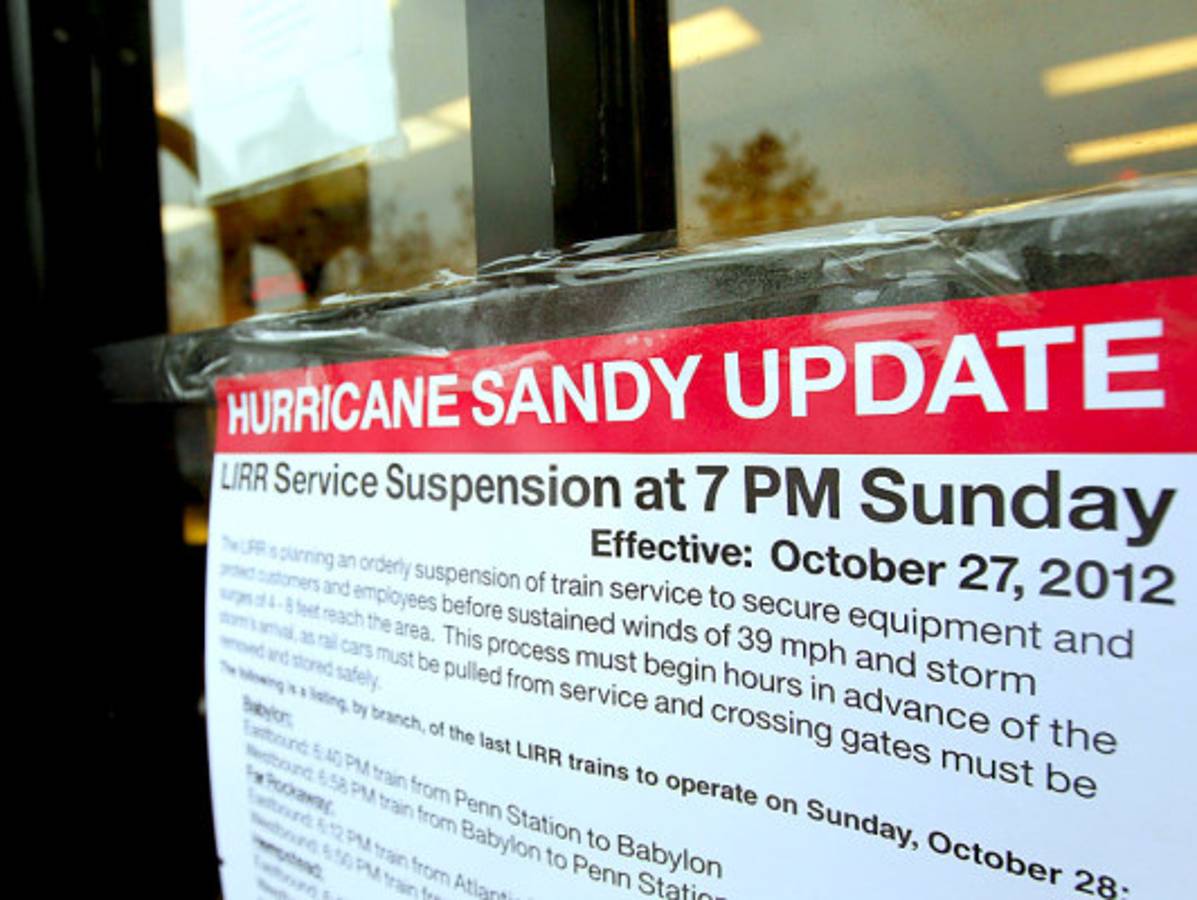 Unos 200 mil hondureños en alerta por trayectoria de huracán Sandy