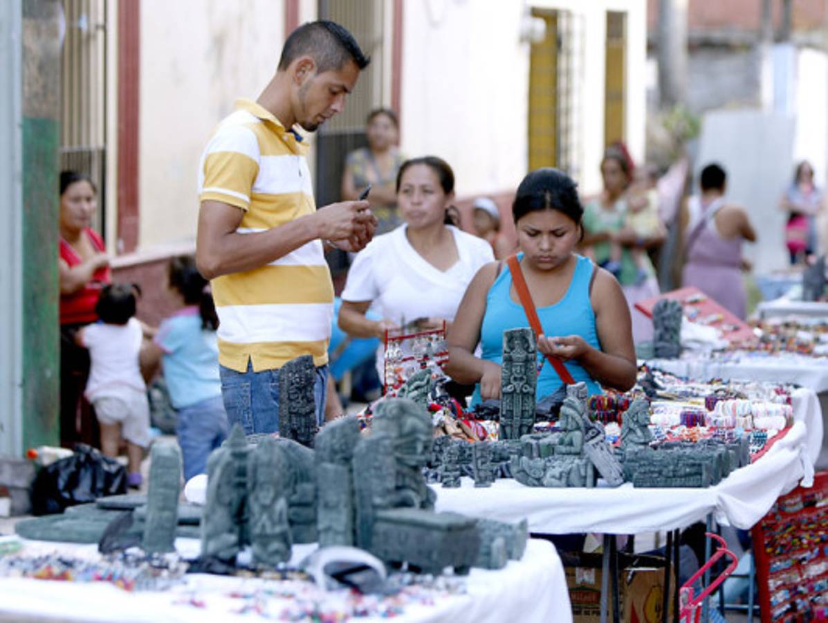 Celebraciones de fin de era maya inician en Honduras, Guatemala y México