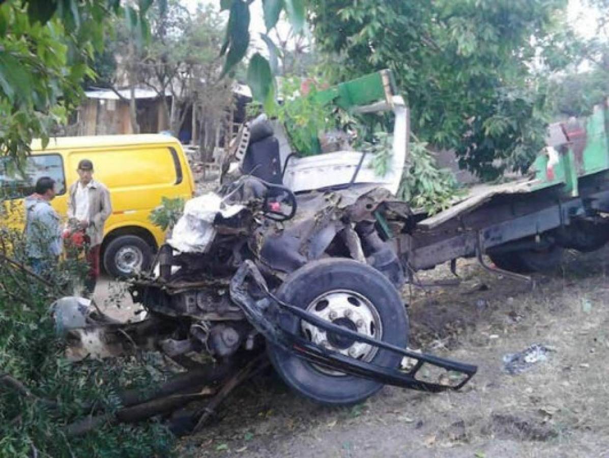 Un muerto en accidente vial en carretera al oriente de Honduras