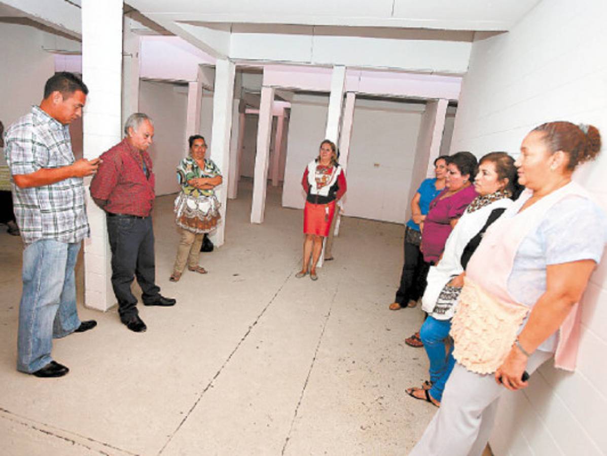 Secuela de incendio aún vive en mercados de Comayagüela