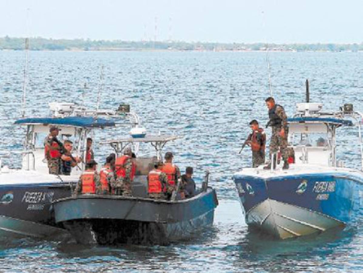 Dudas ante polémico alquiler de lanchas para la Fuerza Naval
