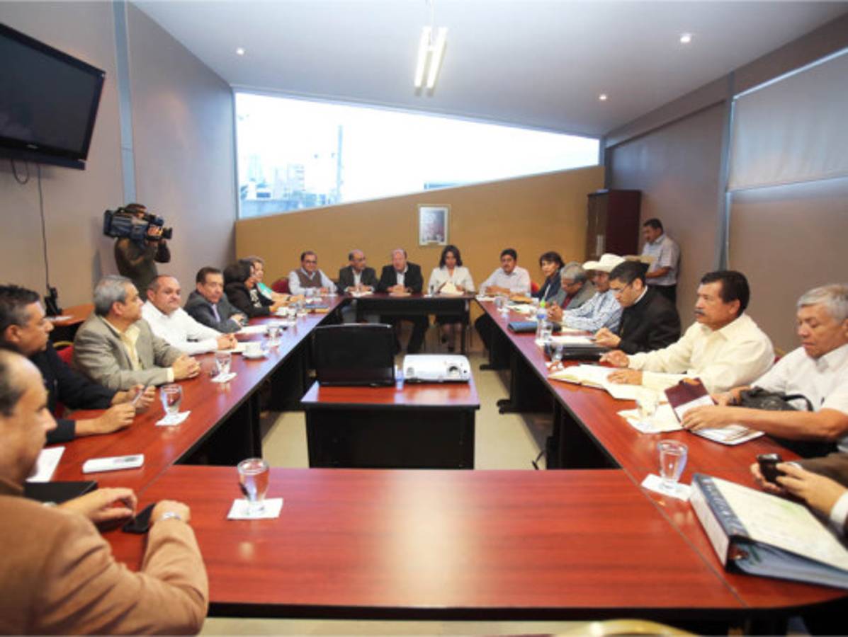 CNA no puede quedar en manos de una sola persona