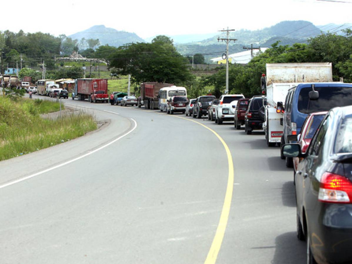 Tres muertos en aparatoso accidente al nororiente de capital de Honduras