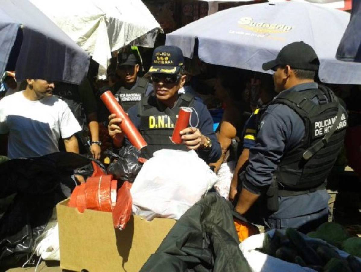 Policía satura mercados en capital de Honduras
