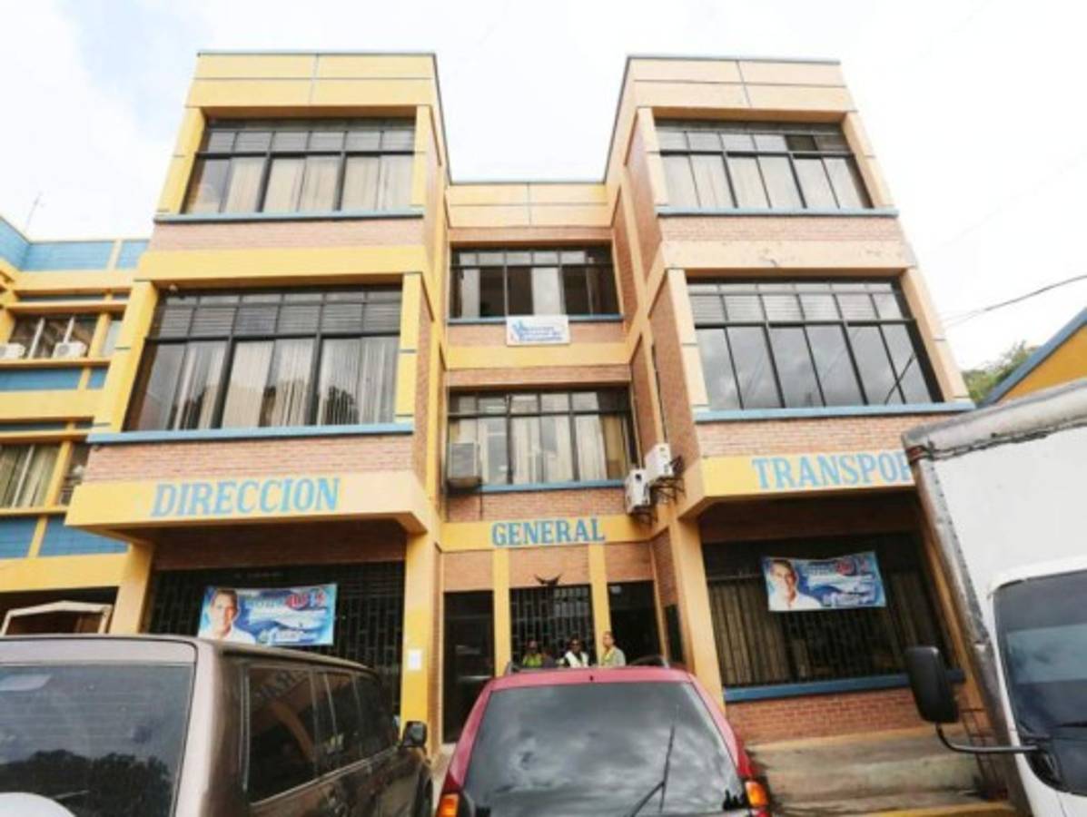 Honduras: Se viene 'remezón' en la Dirección General de Transporte       