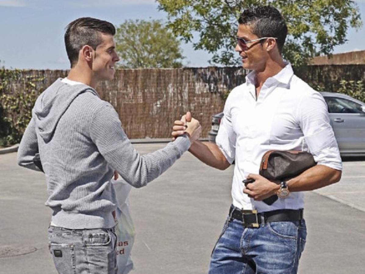 Cristiano Ronaldo da la bienvenida a Gareth Bale