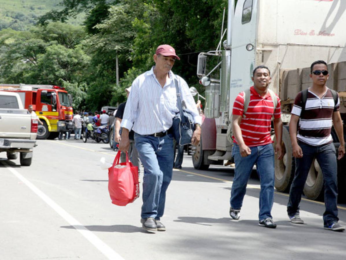 Tres muertos en aparatoso accidente al nororiente de capital de Honduras