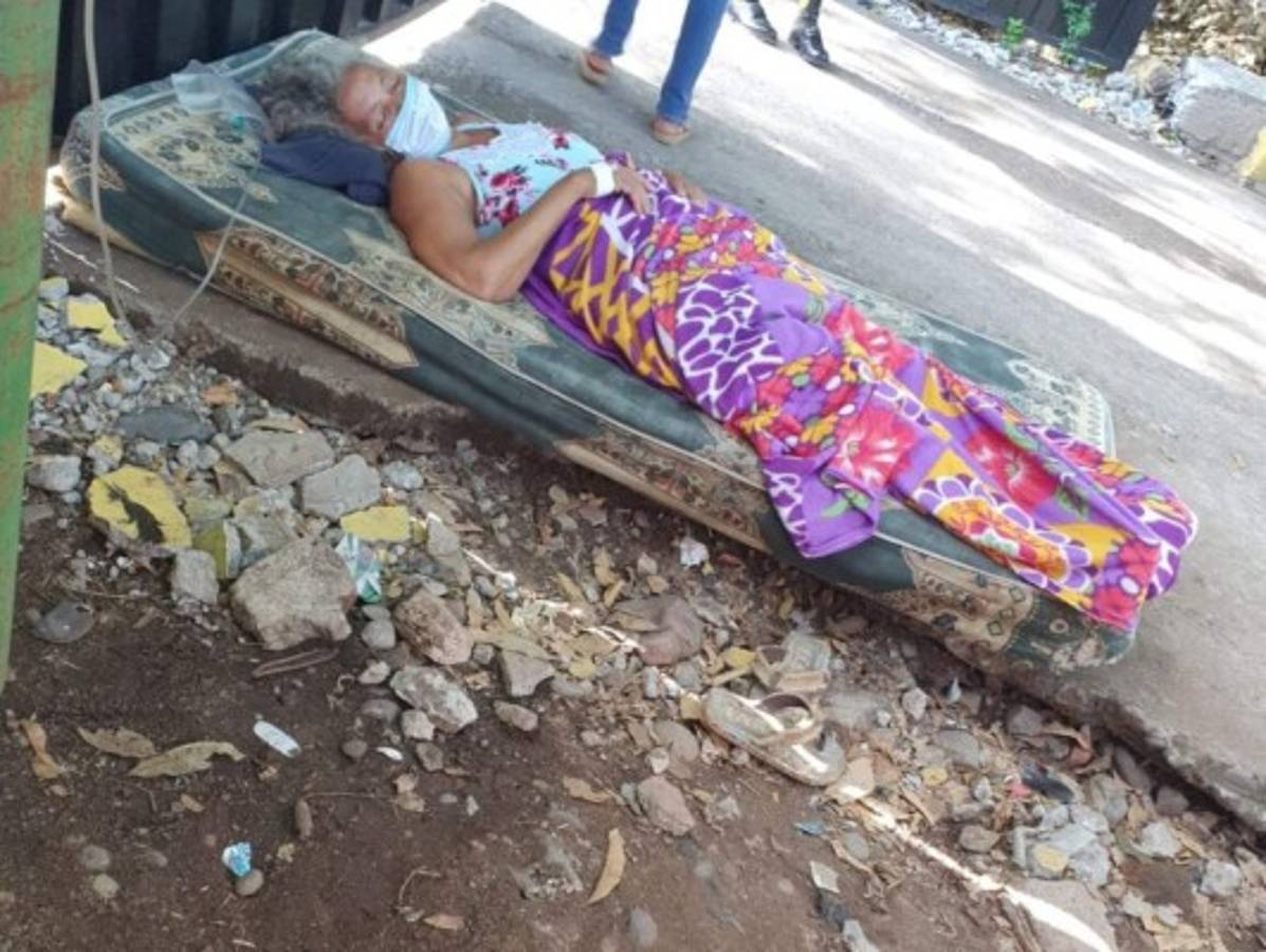 Retiran las carpas del Hospital General del Sur y reubican a pacientes de covid