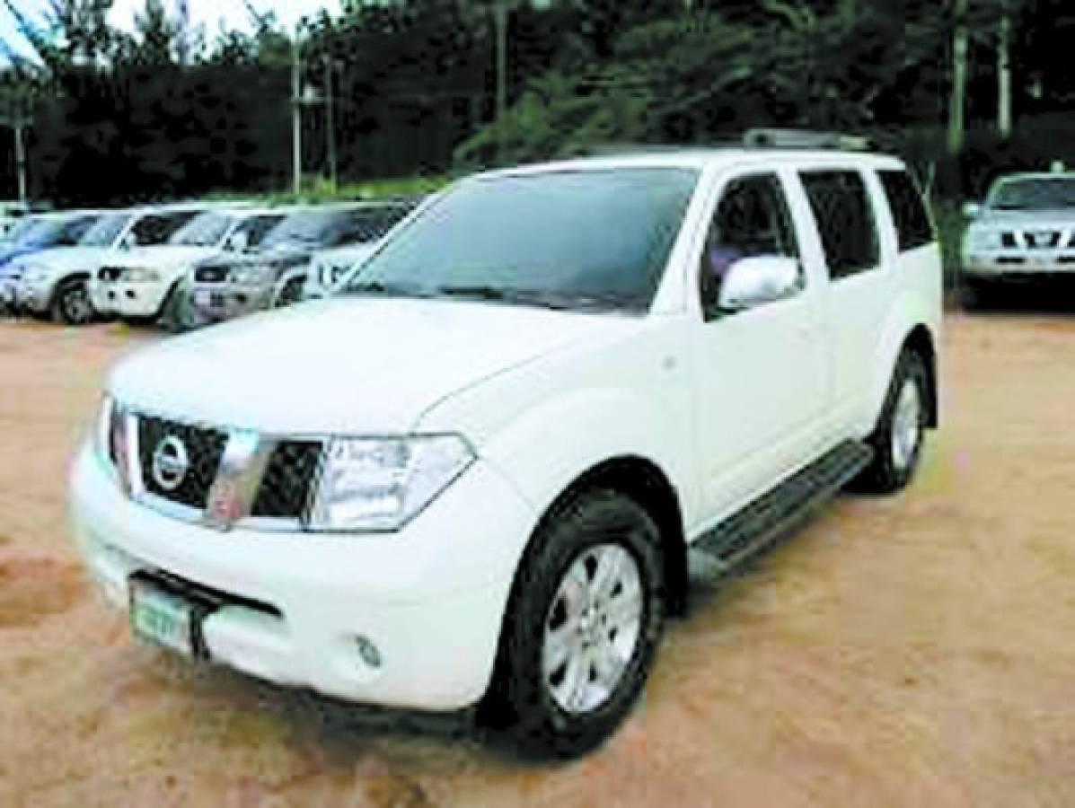 Honduras contempla subastar carros chatarra