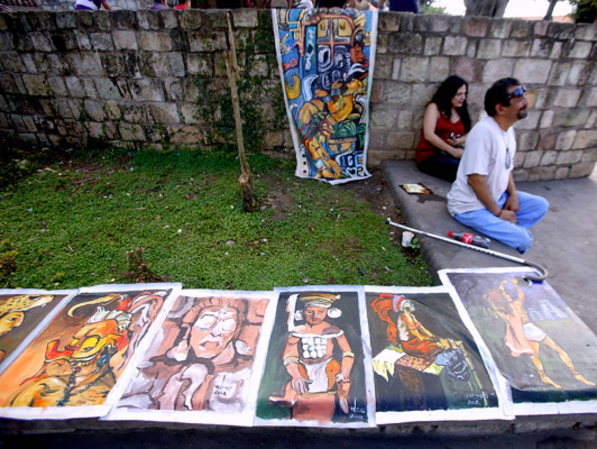 Celebraciones de fin de era maya inician en Honduras, Guatemala y México