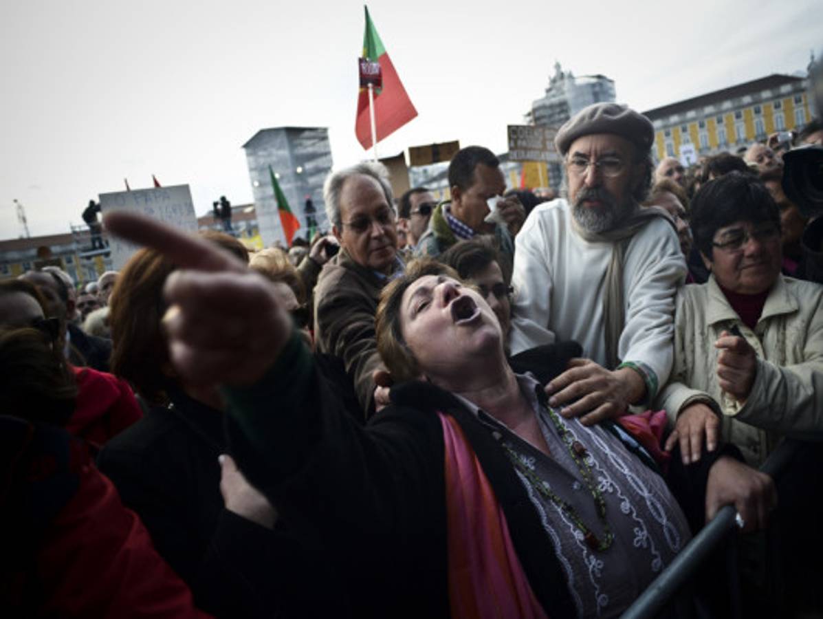 Decenas de miles de personas en la calle contra la austeridad