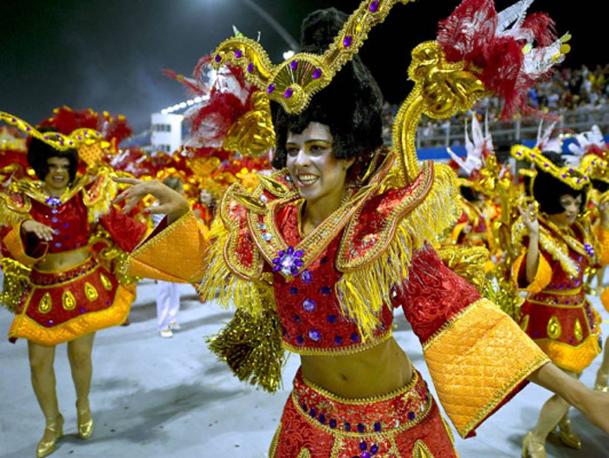 Arranca la mayor fiesta callejera del carnaval de Rio