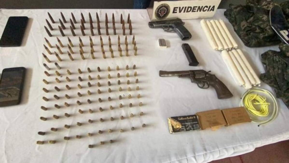 Explosivos, armas, dinero y drogas: decomisos a pandilleros en SPS (FOTOS)