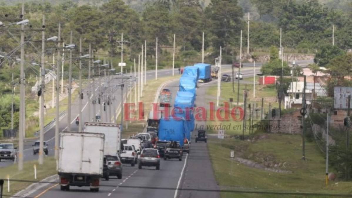 Así se realizó el traslado de los primeros módulos del hospital móvil de Tegucigalpa