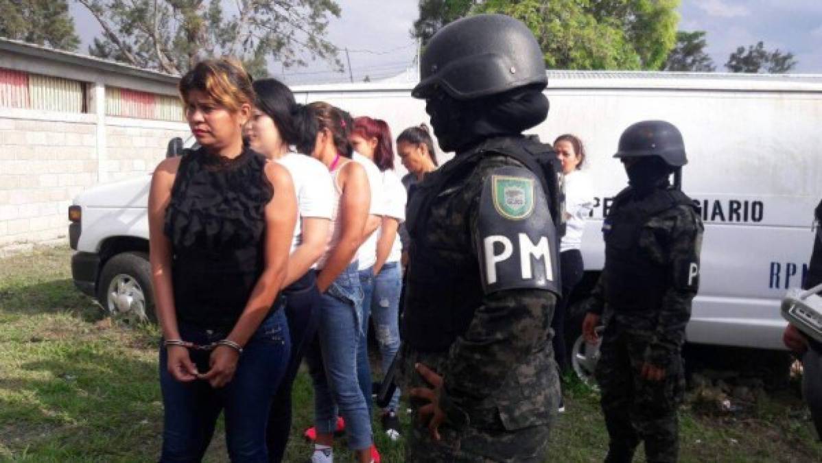 Lo que no se vio durante el traslado de mujeres pandilleras a la cárcel de Támara