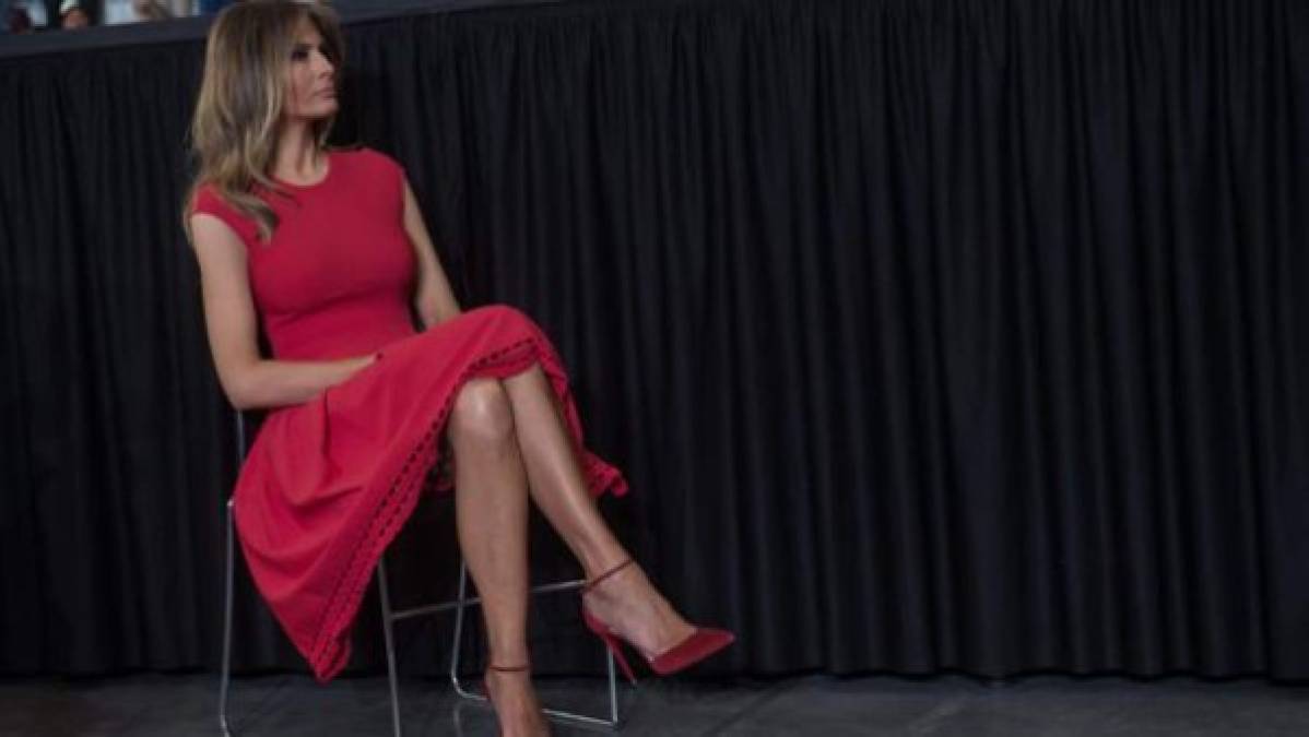 FOTOS: Los costosos zapatos que utiliza Melania Trump durante su apretada agenda