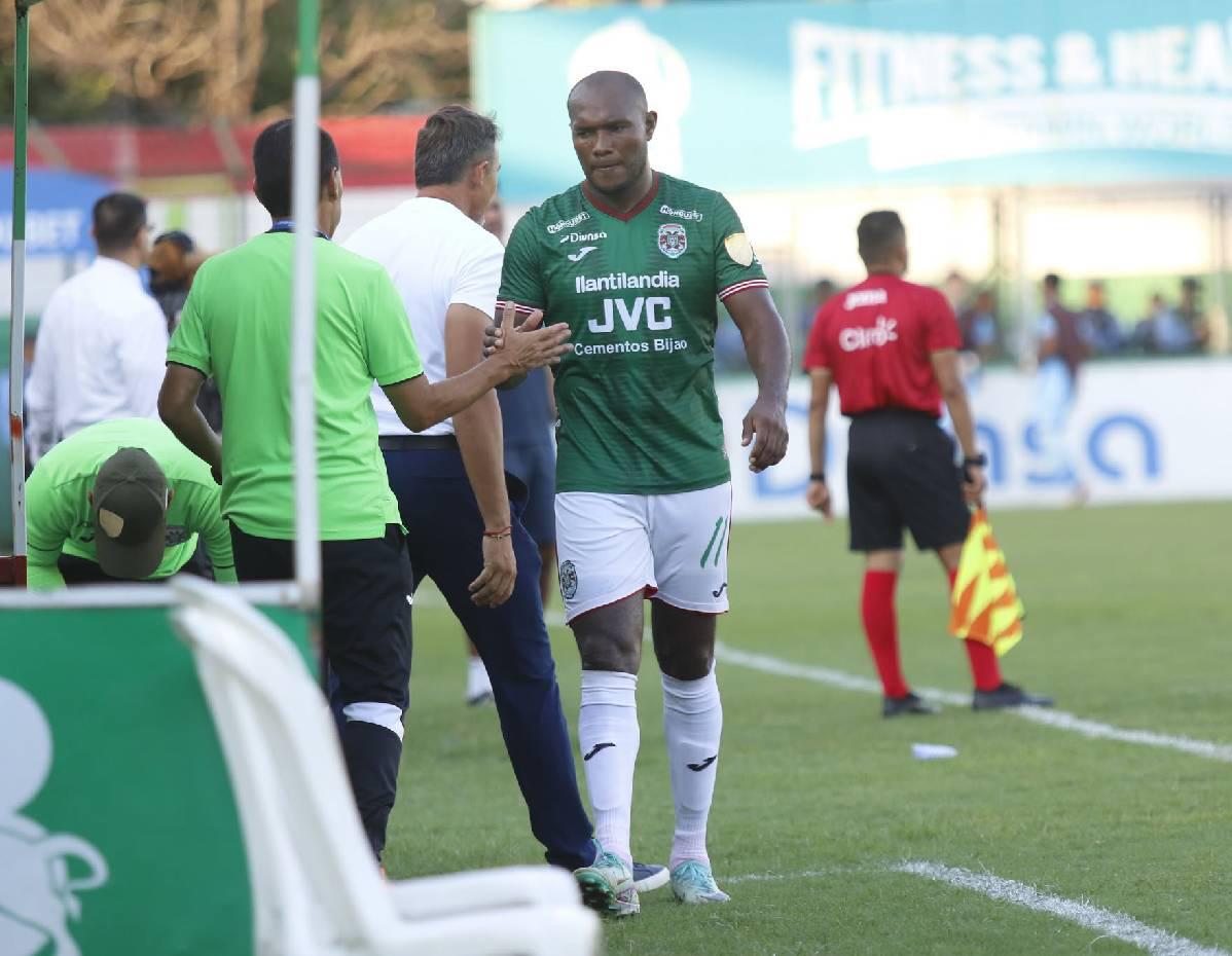 Reacción de la prensa tras polémica salida de Anangonó del Marathón: Hicieron lo correcto