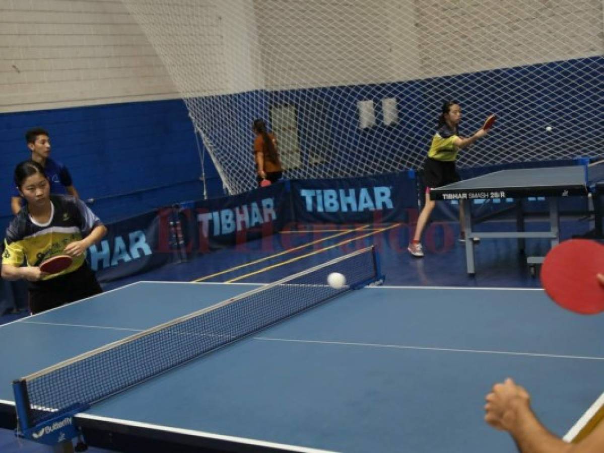 Selección juvenil de tenis de mesa de Taiwán se fogueó ante tenimesistas hondureños