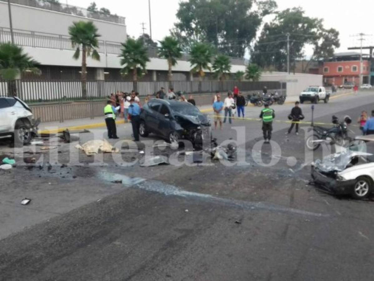 Dos muertos y varios heridos deja accidente frente al Banco Central de Honduras (BCH)