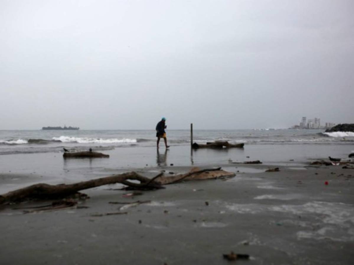 Tormenta Tropical Franklin gana fuerza y se convierte en huracán categoría 1