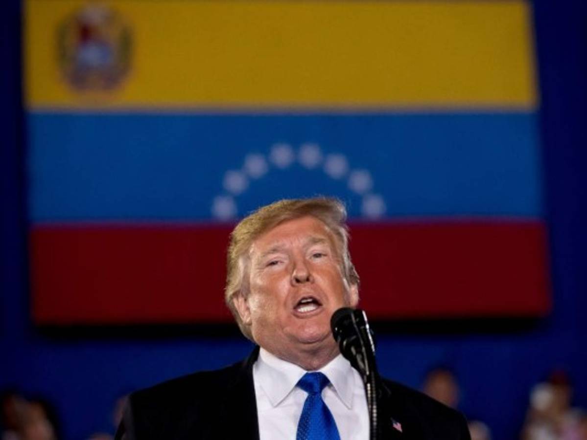 Senadores piden proteger a venezolanos en Estados Unidos