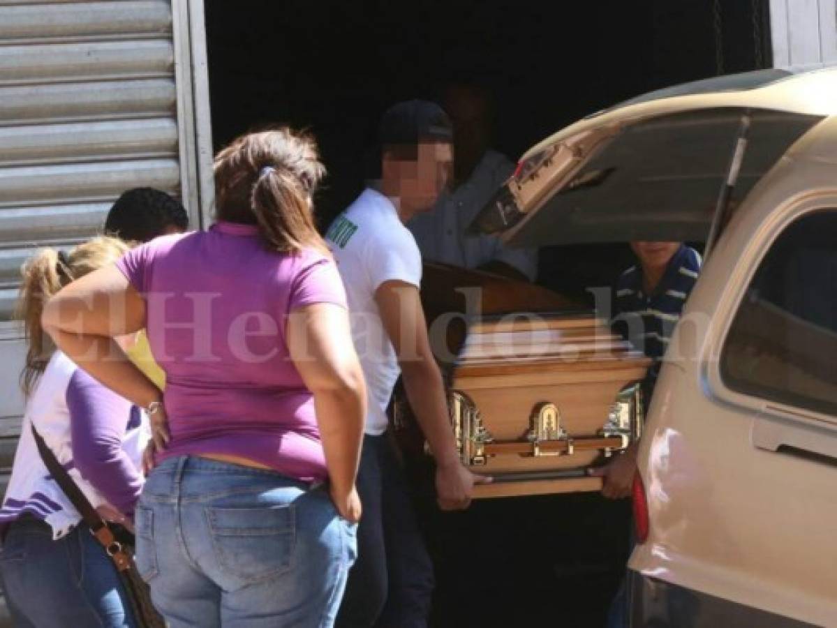 Honduras: Retiran cadáver de una de las víctimas de la masacre en Siguatepeque