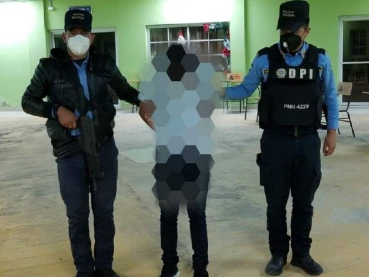 Capturan a menor de edad por el asesinato a machetazos de un hombre en Copán