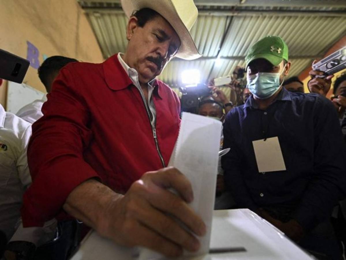 Esposas, hijas y madre: ellas acompañaron a votar a los candidatos presidenciales