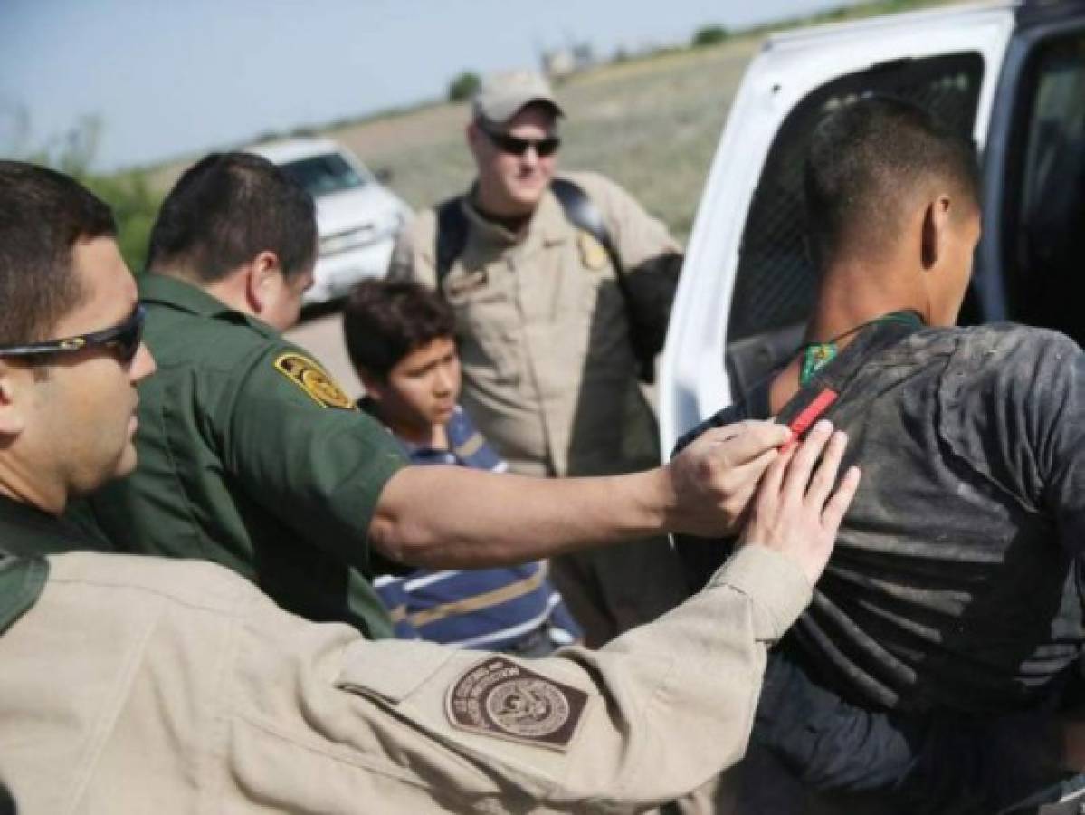 Estados Unidos: Migrantes no tienen derecho a quedarse por cruzar la frontera