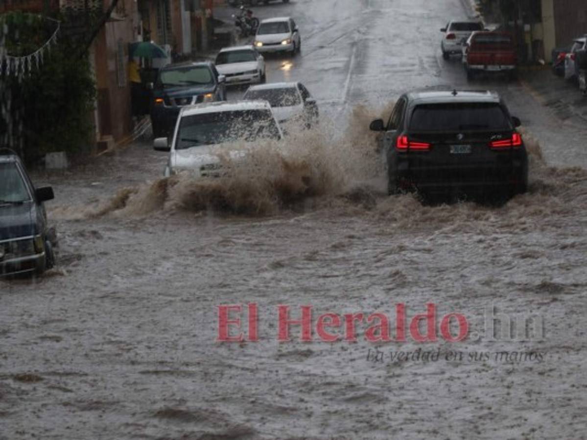 Sigue la alerta verde por otras 24 horas para cinco departamentos de Honduras