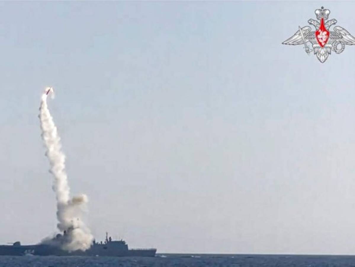 Rusia anuncia una prueba exitosa de misil hipersónico Zircon