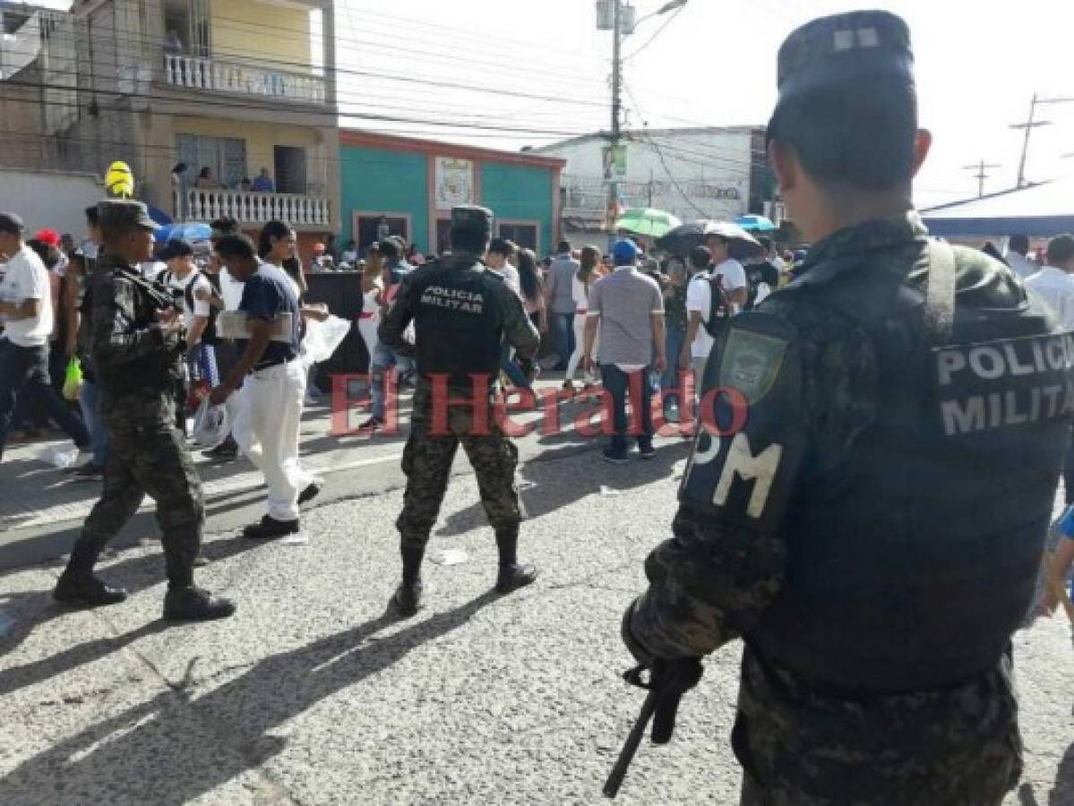 Tres mil agentes resguardan los desfiles en Honduras