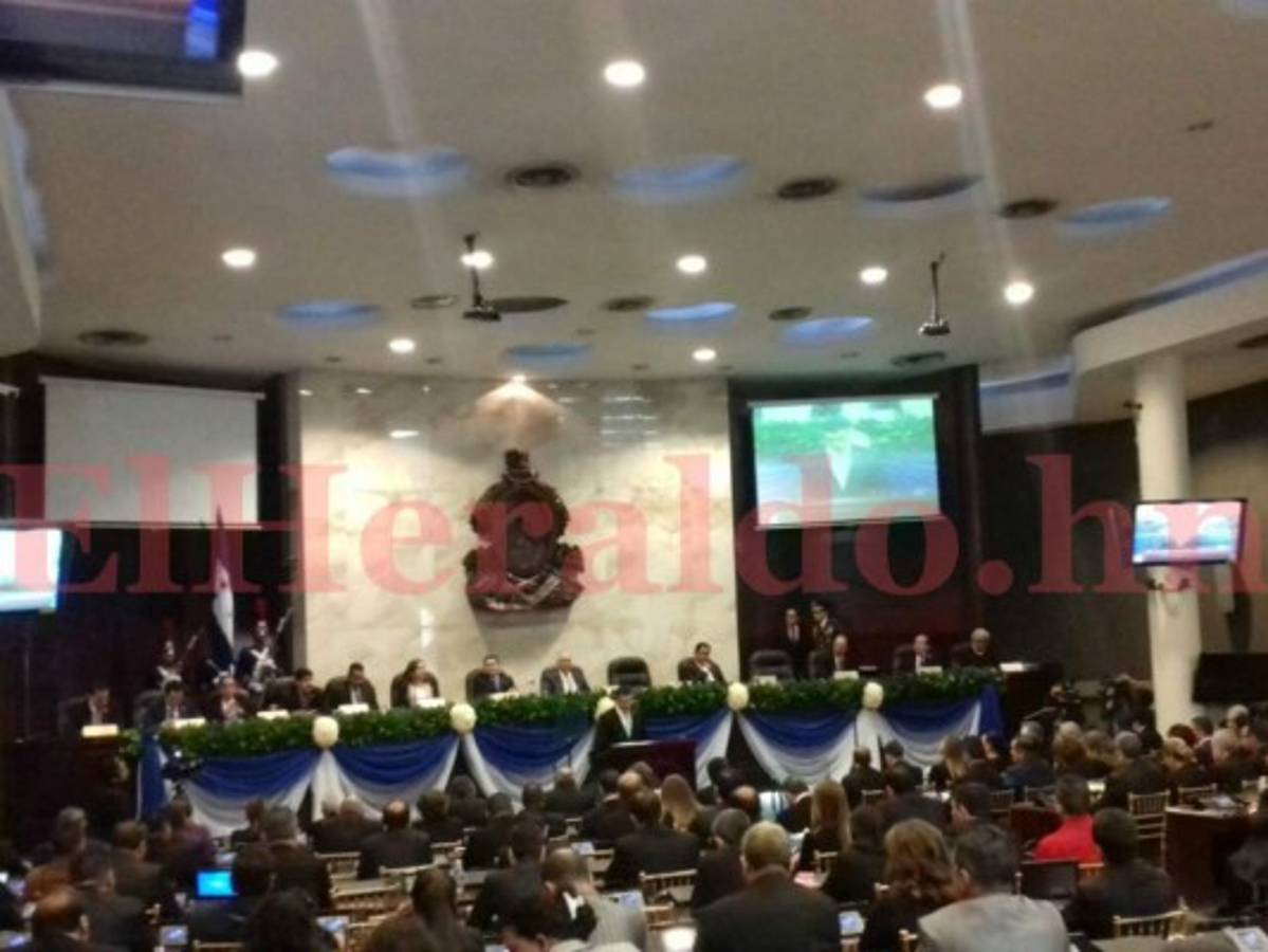 A puerta cerrada instalan cuarta y última Legislatura del Congreso Nacional