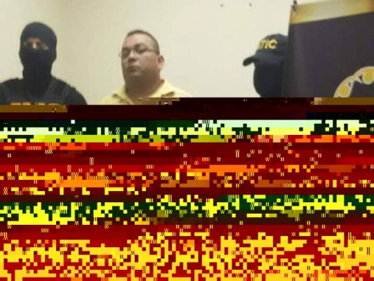 Miembros de la ATIC capturaron al falso médico hondureño.