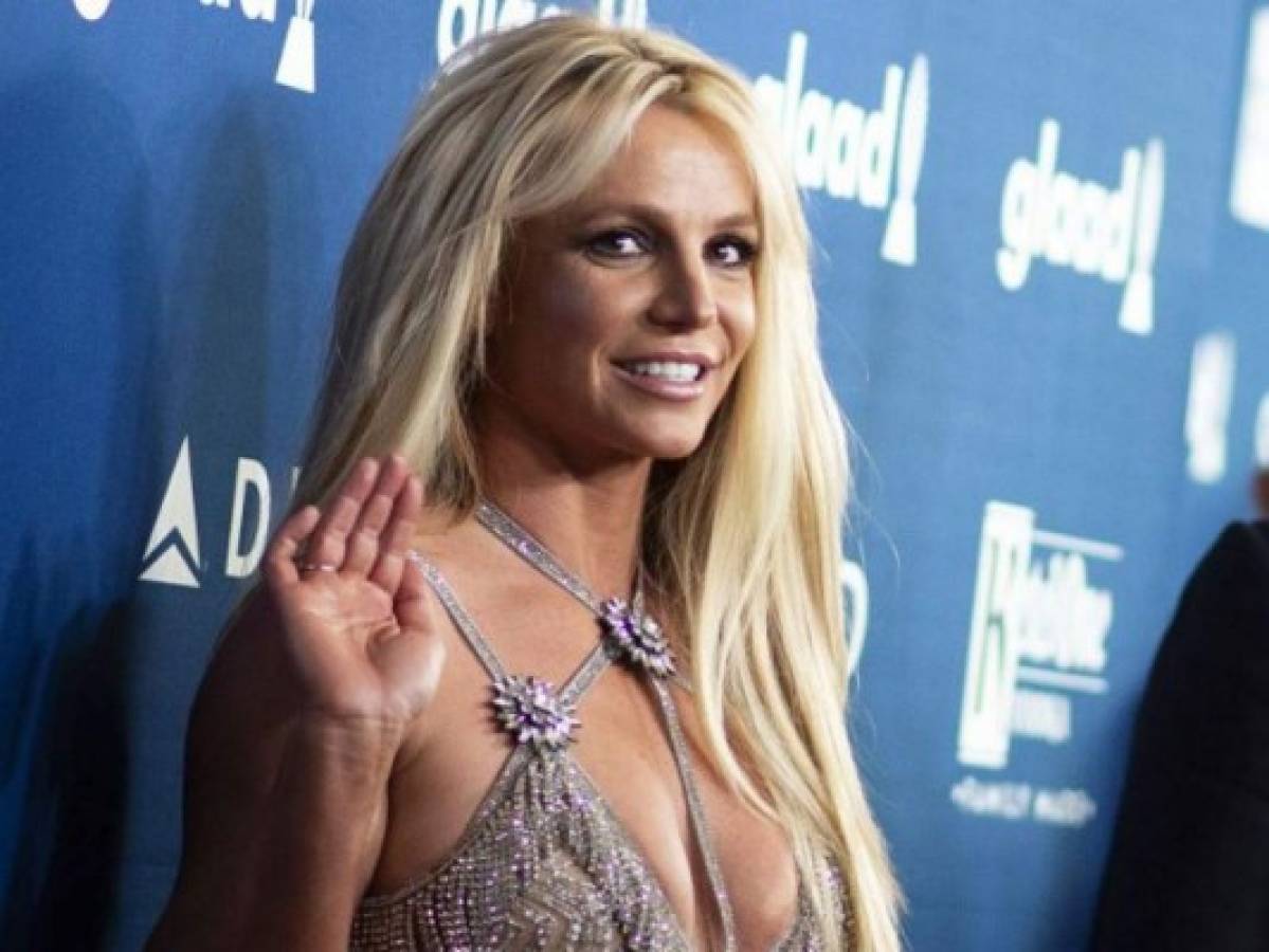 Britney Spears cancela shows en Las Vegas para internarse en una clínica psiquiátrica