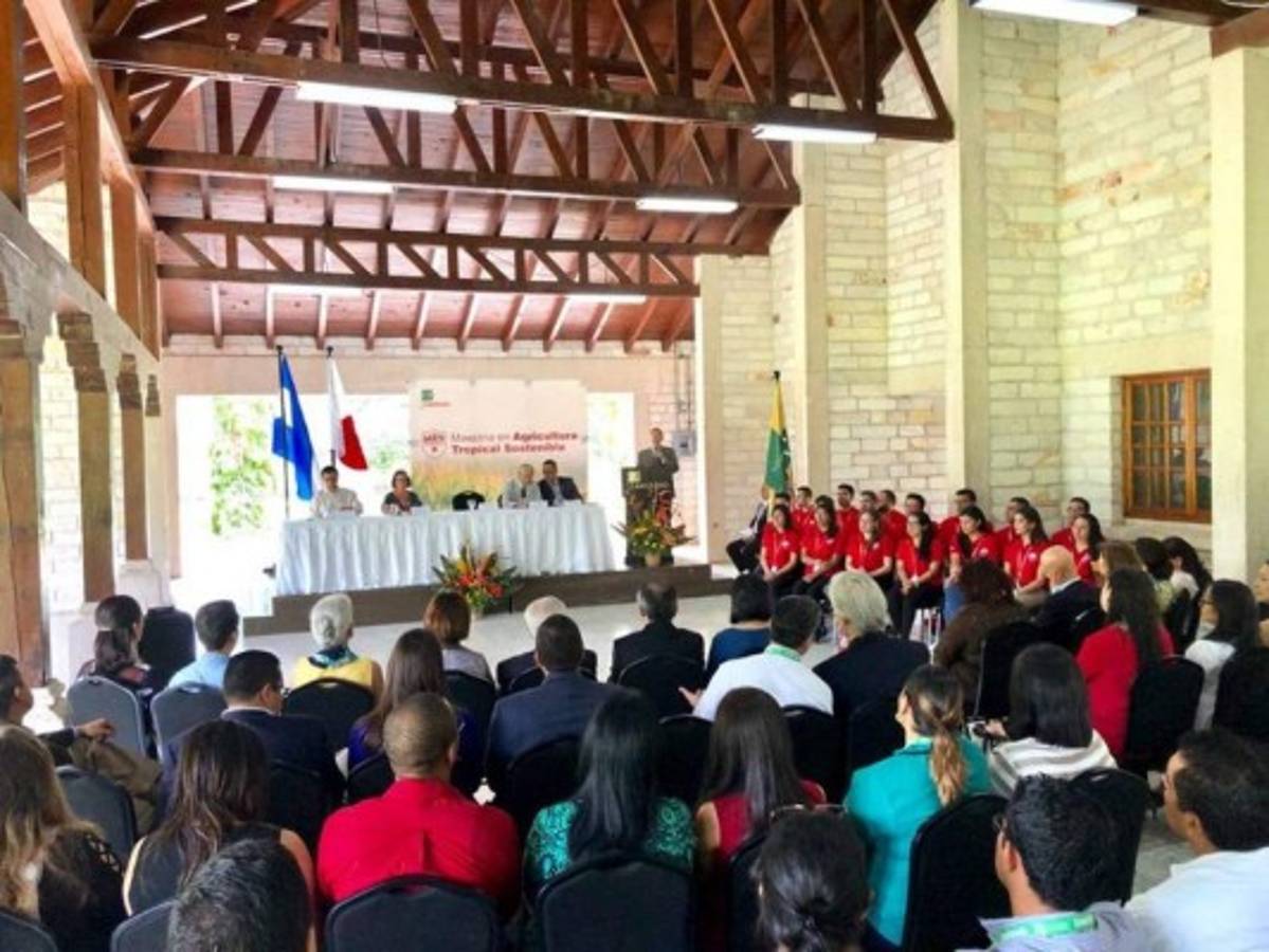 Universidad del Zamorano inaugura primera Maestría en Ciencias en Agricultura Tropical Sostenible  
