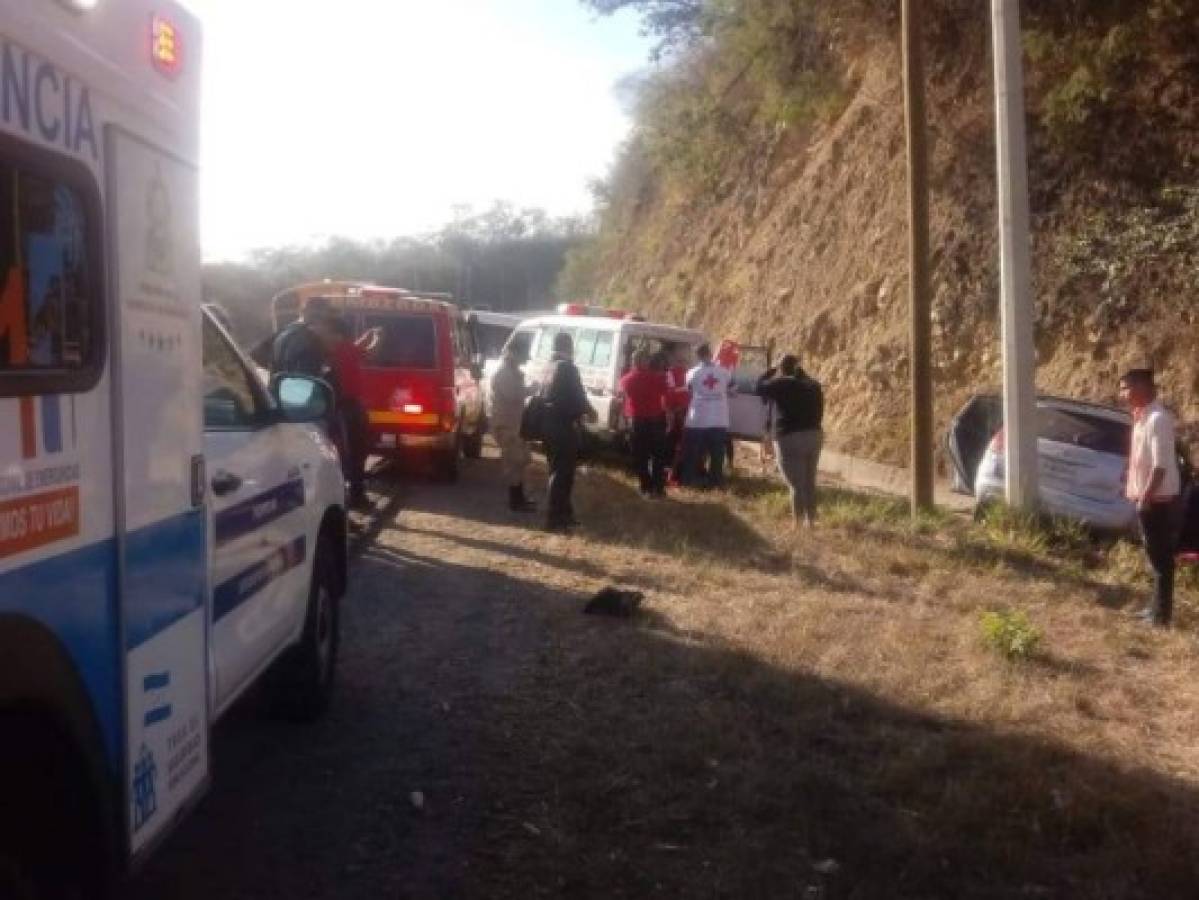 Al menos cuatro personas heridas deja accidente vial en carretera a Olancho