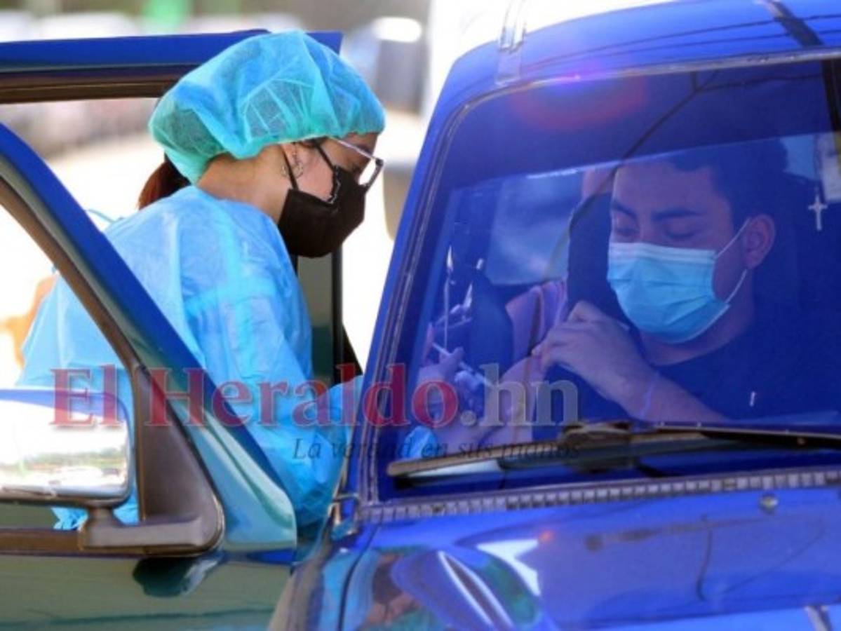 Salud anuncia que jóvenes de 18 años ya pueden vacunarse contra la covid-19