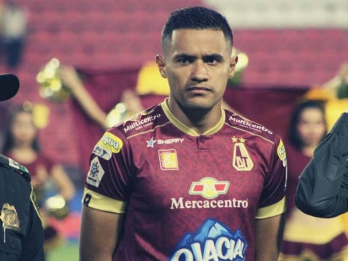 Roger Rojas: 'No me dejaban entrenar ni entrar a la sede, se decía que moriría'