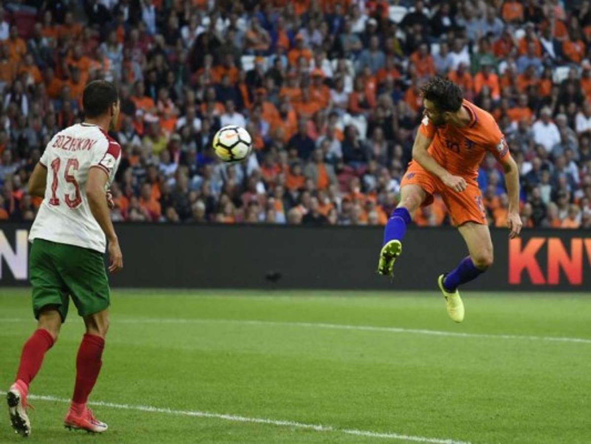 Holanda se resiste a renunciar al Mundial pero el objetivo se complica