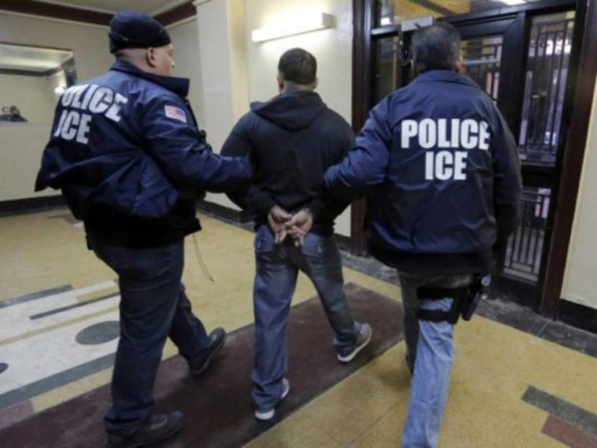 Detienen a casi 200 inmigrantes en área de Los Ángeles, Estados Unidos