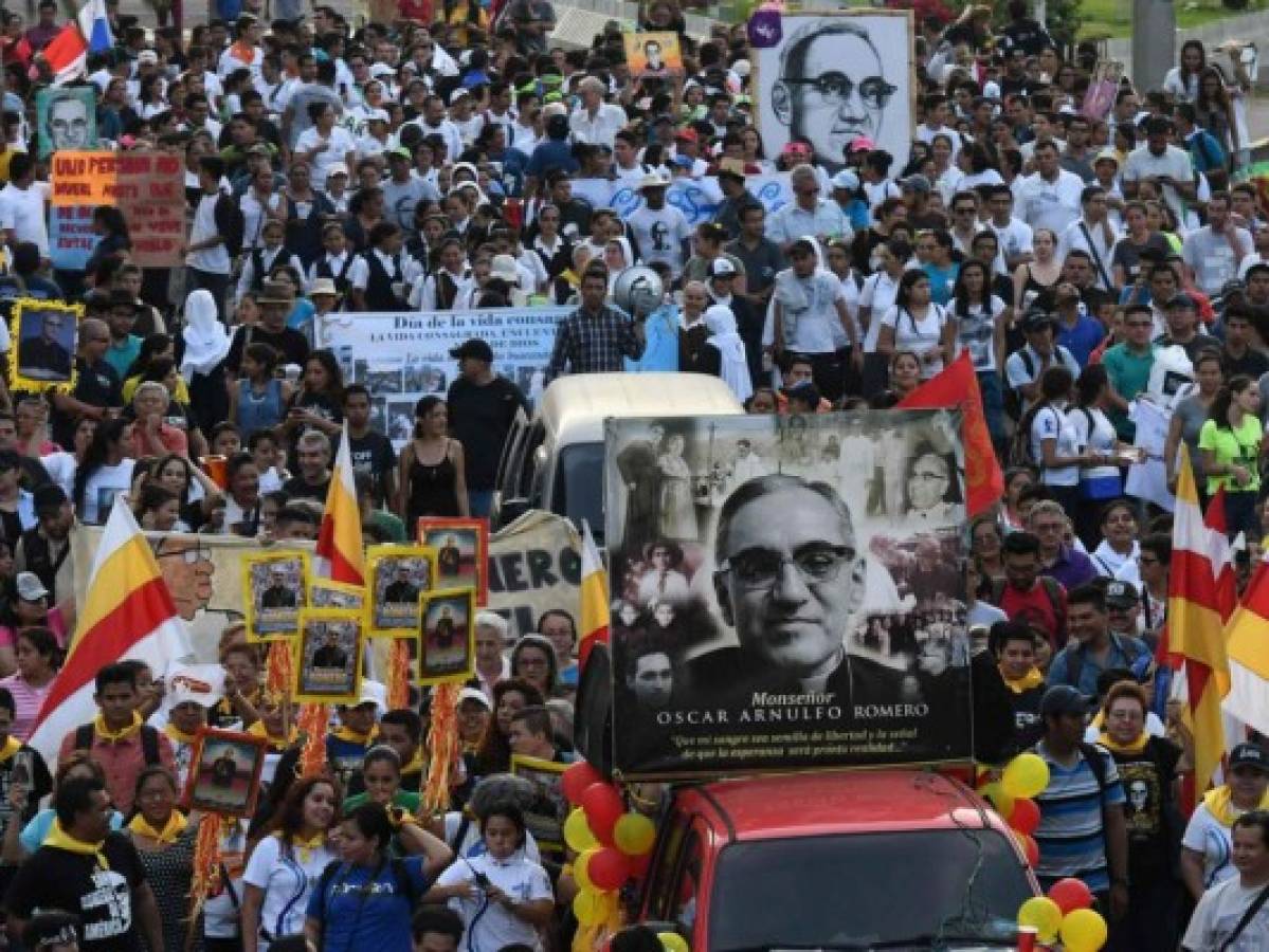 Salvadoreños piden fin de impunidad en el asesinato de monseñor Arnulfo Romero