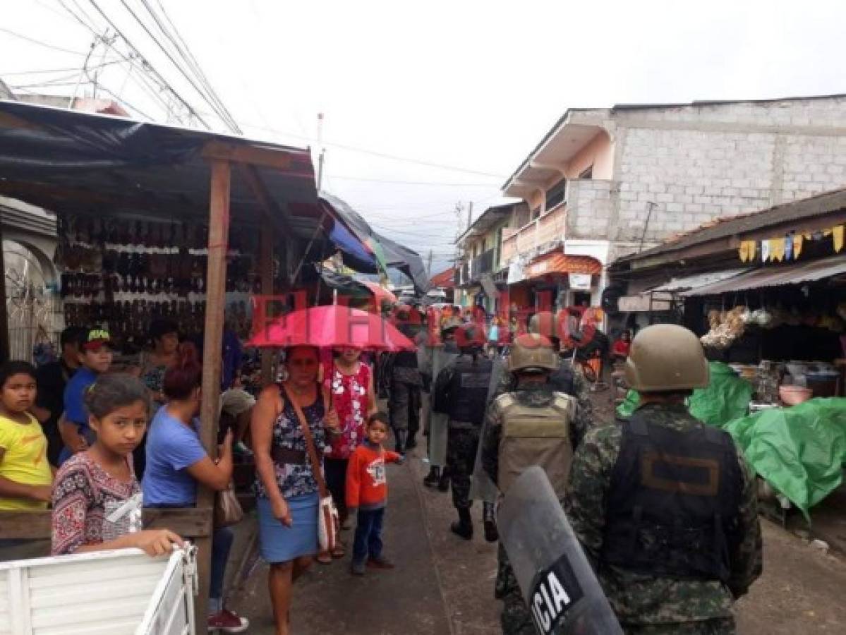 Desalojan grupo de personas que pretendían vandalizar mercado San Francisco, Comayagua