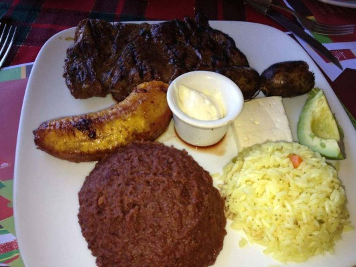 Las comidas que más extrañan los hondureños en Estados Unidos