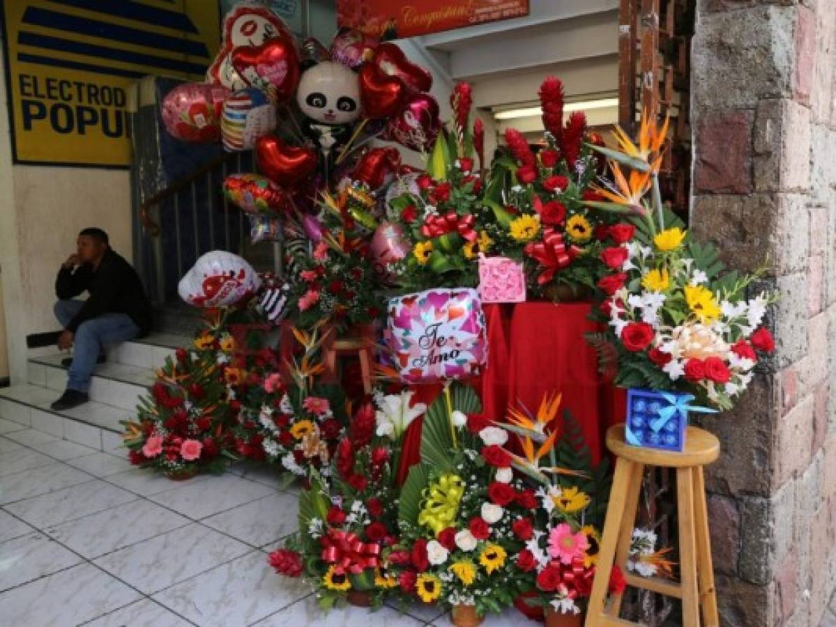 El comercio se dinamiza con el Día de San Valentín en la capital de Honduras