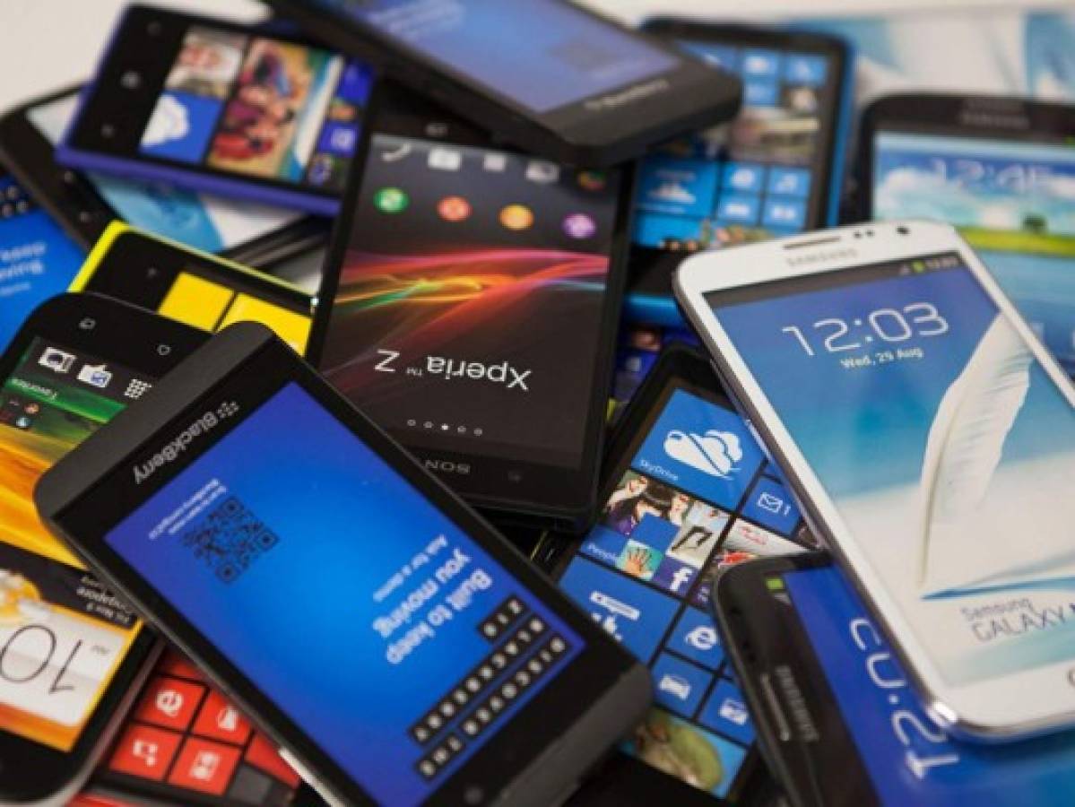 Honduras importa entre 300 y 350 mil celulares al año
