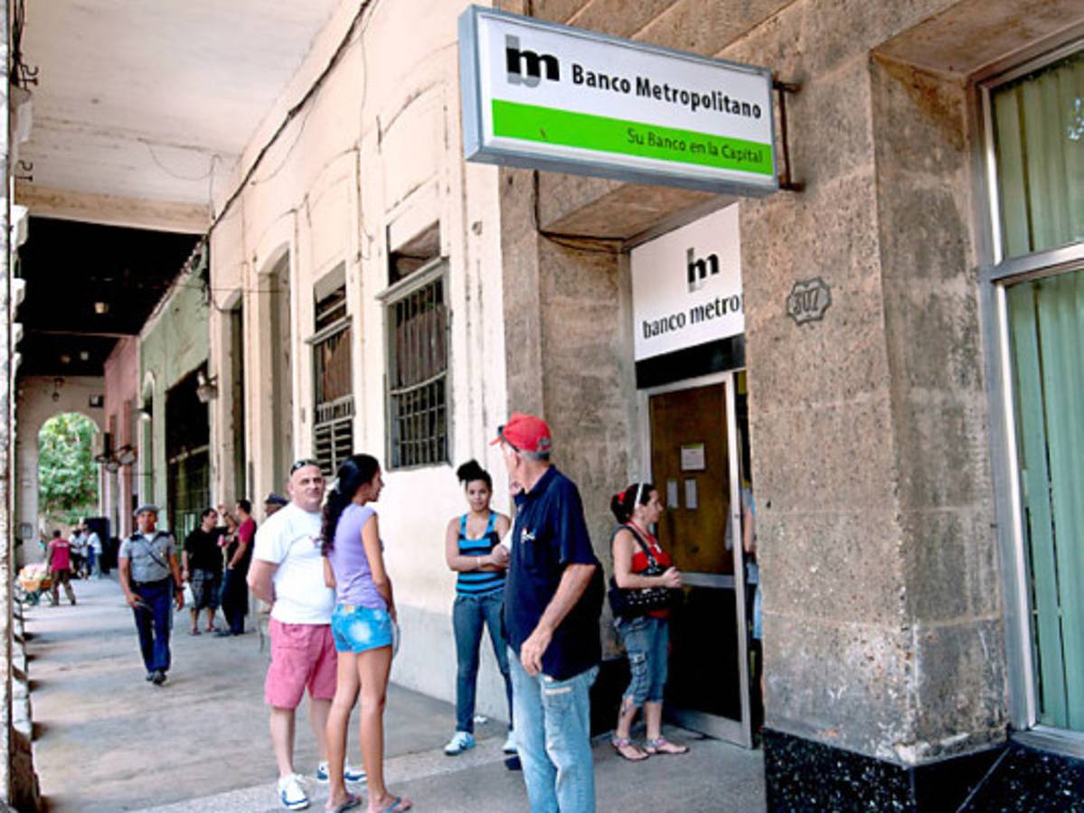 Regresan a Cuba embargos e hipotecas