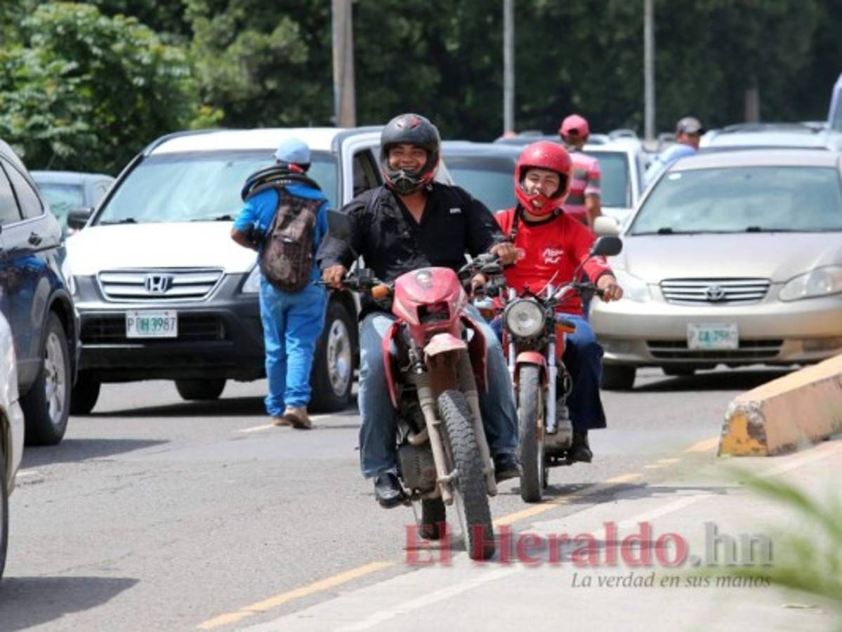 Inicia entrega de placas para motos con terminación 4 y 5