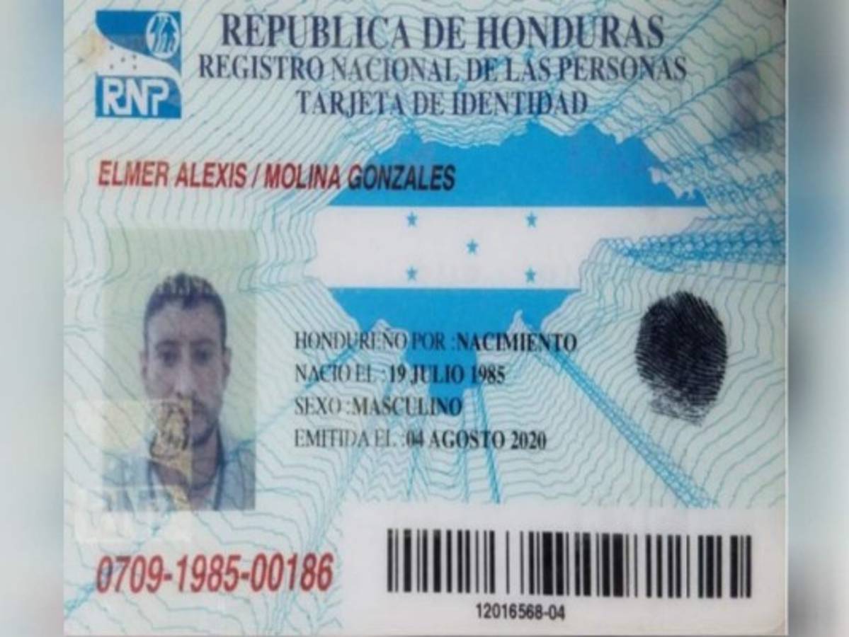 Esta era la tarjeta de identidad del infortunado esposo y padre de familia, muerto en el accidente.