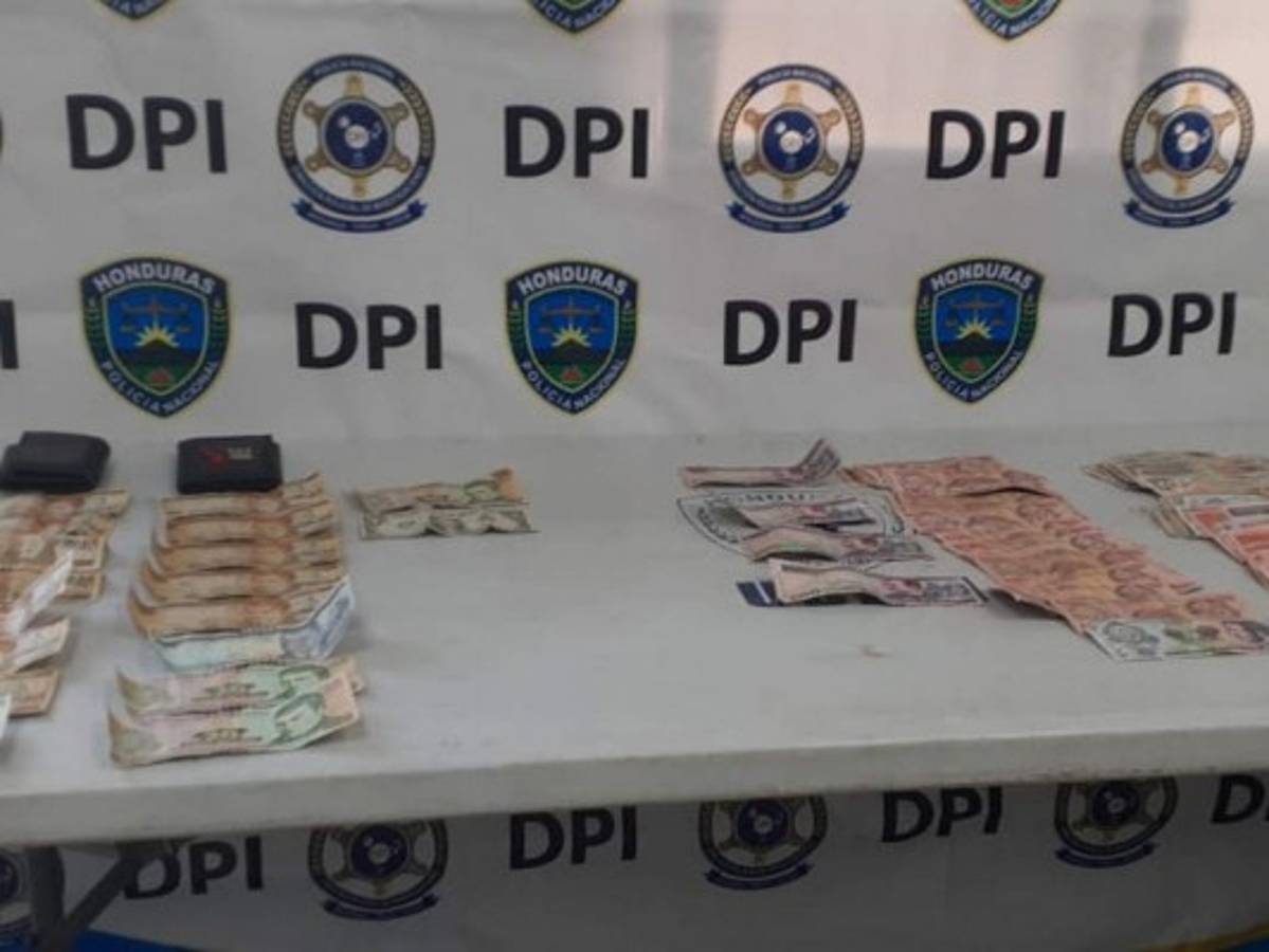 Capturan a sujetos que asaltaron local de comida rápida en La Ceiba 